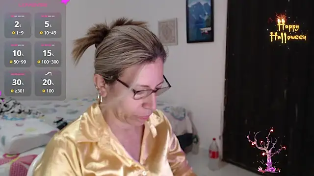 Snapshot of Chayla_Ruiz chatting on 16, 10, 2025 Chayla Ruiz online show from 16, 10, 2025