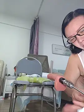 LILYsweetfcup online show from 22, 5, 2026