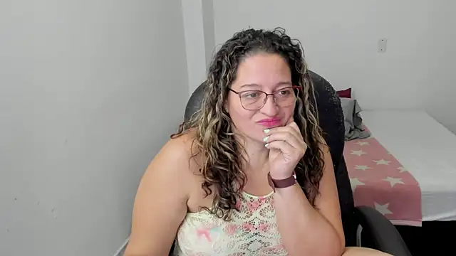 alejandra milf  online show from 12, 7, 2026