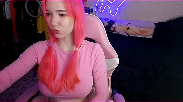 Snapshot of Maya_Viola chatting on 25, 10, 2025 Maya Viola online show from 25, 10, 2025