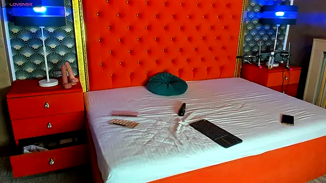 VallerieJones online show from 14, 11, 2025