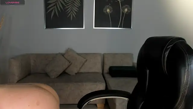 JadeEvansX online show from 9, 3, 2025