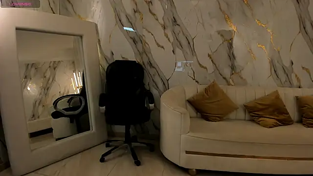 JadeEvansX online show from 25, 11, 2025