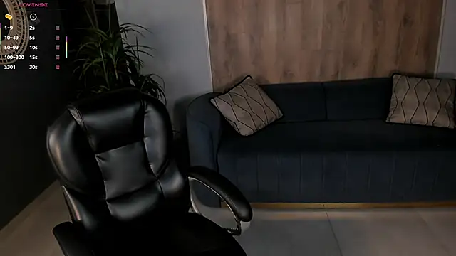 MaryLewis  online show from 6, 1, 2026