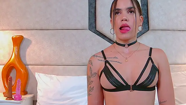 Snapshot of April_Cutee chatting on 11, 3, 2025 April Cutee online show from 11, 3, 2025