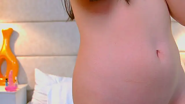 Snapshot of April_Cutee chatting on 1, 3, 2025 April Cutee online show from 1, 3, 2025