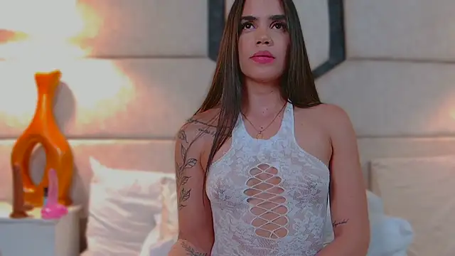 Snapshot of April_Cutee chatting on 16, 3, 2025 April Cutee online show from 16, 3, 2025