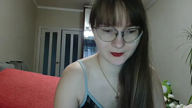 KiraGoldens online show from 17, 12, 2025