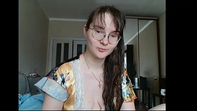 KiraGoldens online show from 14, 5, 2026