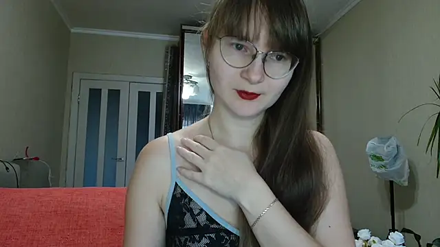 KiraGoldens online show from 18, 10, 2025