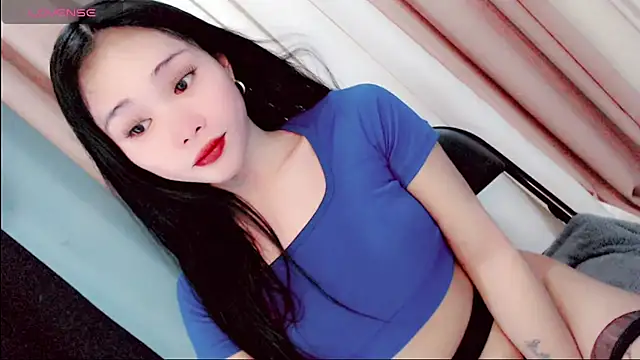 amomentoflust69 online show from 22, 4, 2026