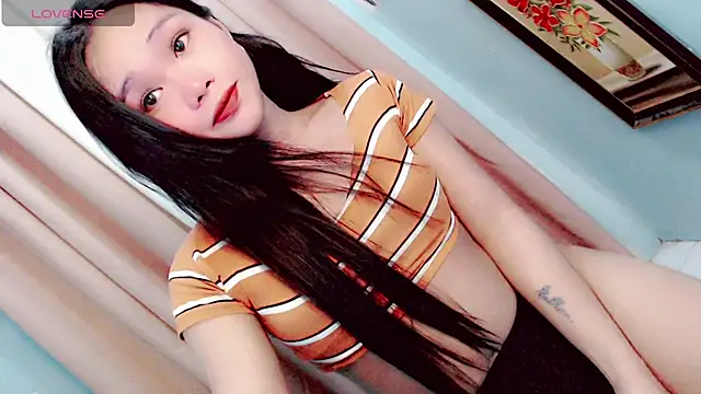 Snapshot of amomentoflust69 chatting on 17, 6, 2026 amomentoflust69 online show from 17, 6, 2026