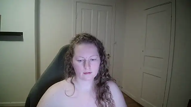 Girlnina-1995 online show from 29, 1, 2025