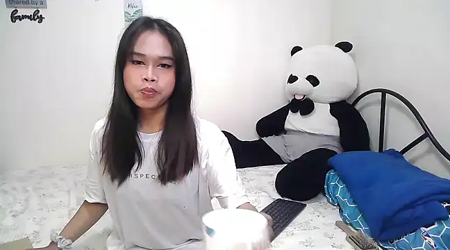 Snapshot of rihanna22 chatting on 1, 3, 2025 rihanna22 online show from 1, 3, 2025