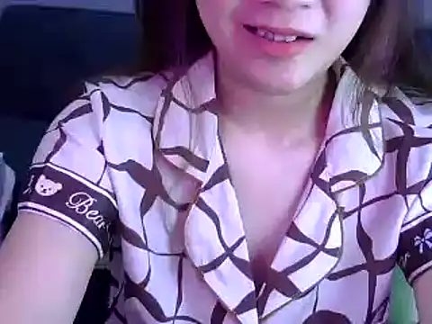 Snapshot of Bee_2k chatting on 29, 5, 2026 Bee 2k online show from 29, 5, 2026