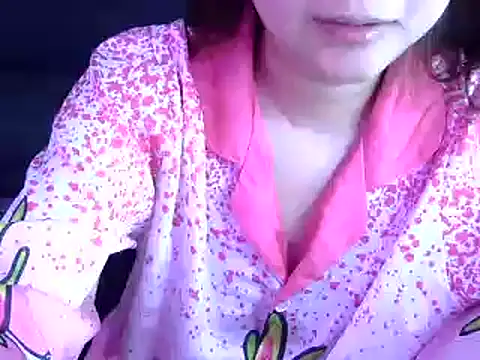 Snapshot of Bee_2k chatting on 19, 10, 2025 Bee 2k online show from 19, 10, 2025