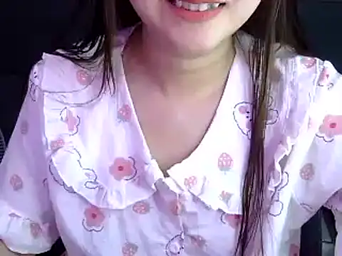 Snapshot of Bee_2k chatting on 26, 11, 2025 Bee 2k online show from 26, 11, 2025