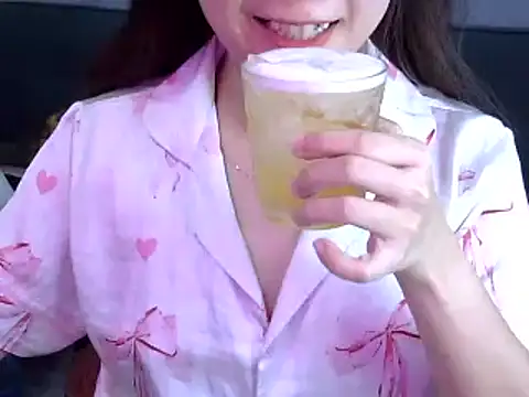 Bee 2k online show from 18, 4, 2026