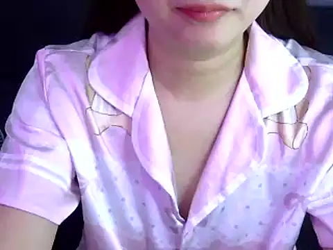 Snapshot of Bee_2k chatting on 25, 11, 2025 Bee 2k online show from 25, 11, 2025