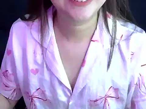 Snapshot of Bee_2k chatting on 16, 11, 2025 Bee 2k online show from 16, 11, 2025