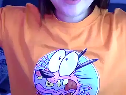 Snapshot of Bee_2k chatting on 24, 11, 2025 Bee 2k online show from 24, 11, 2025