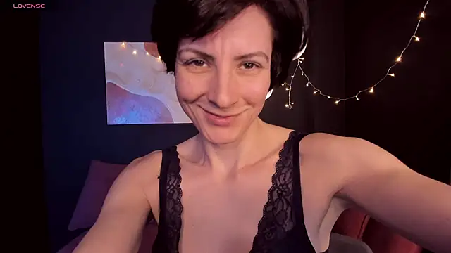 LorenDaze online show from 11, 2, 2025