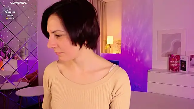 LorenDaze online show from 9, 3, 2026