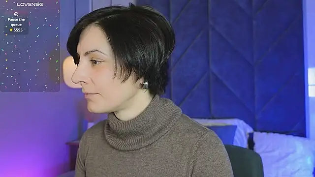 LorenDaze online show from 10, 2, 2026