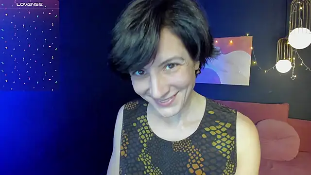 LorenDaze online show from 22, 2, 2025