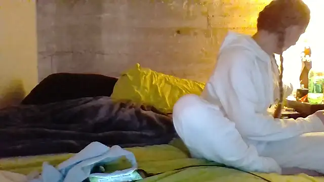 eatmeplease44 online show from 9, 1, 2026