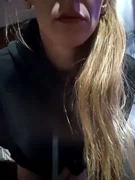 eatmeplease44 online show from 10, 3, 2025