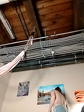 eatmeplease44 online show from 27, 3, 2026