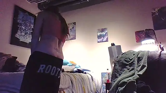 eatmeplease44 online show from 8, 2, 2026