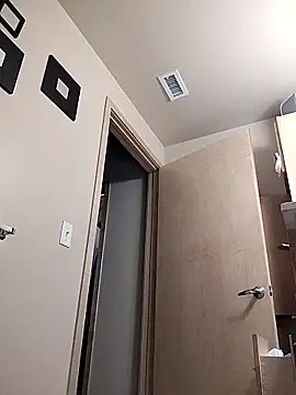 eatmeplease44 online show from 12, 2, 2026