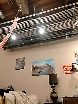 eatmeplease44 online show from 15, 4, 2026