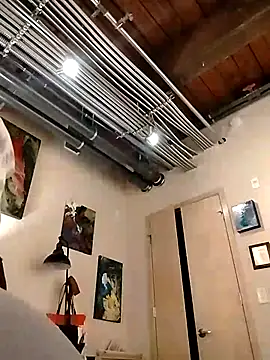 eatmeplease44 online show from 9, 9, 2025