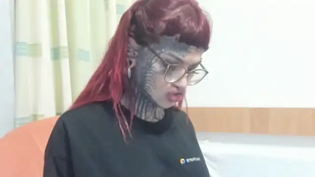 tamarapervert online show from 16, 12, 2025