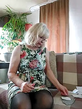 IrmaRose online show from 28, 10, 2025