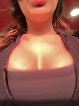 Snapshot of MeganKitty_ chatting on 15, 9, 2025 MeganKitty online show from 15, 9, 2025