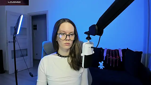 DivineBite online show from 6, 3, 2026