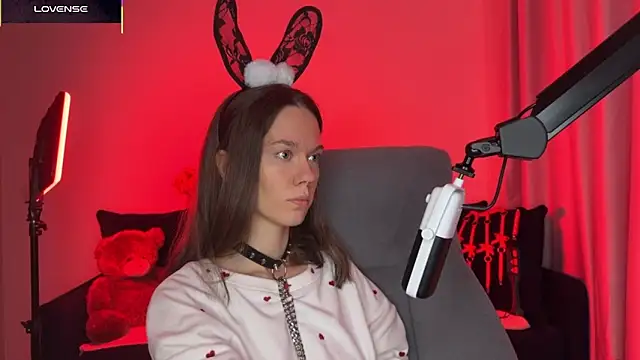 DivineBite online show from 29, 10, 2025