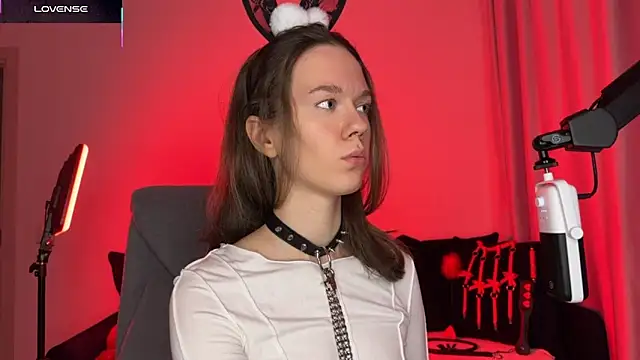 DivineBite online show from 2, 11, 2025