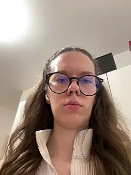 DivineBite online show from 7, 10, 2025