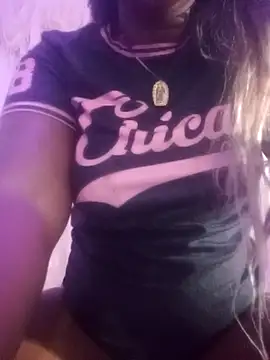 EmilyyRosee  online show from 16, 4, 2026