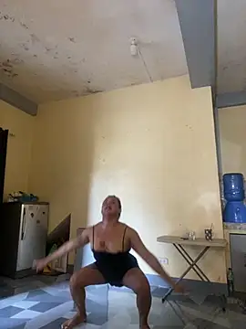 sweetyula online show from 3, 12, 2025