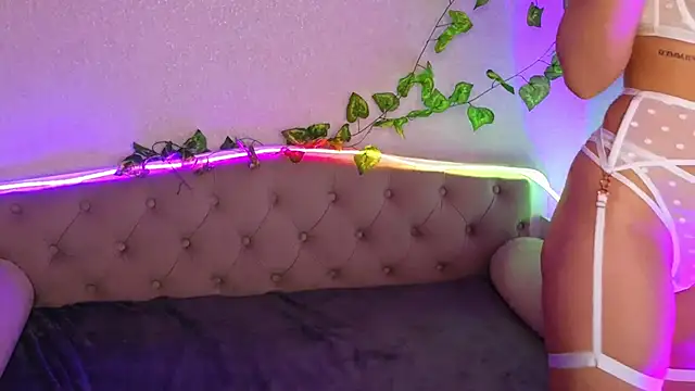 ParadisePleasure  online show from 18, 2, 2025