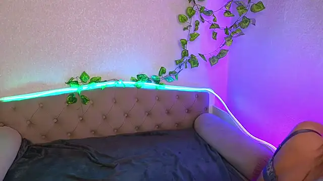 ParadisePleasure  online show from 21, 2, 2025