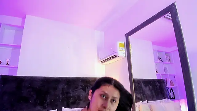 Karlagonzales  online show from 1, 7, 2026