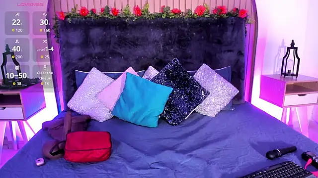 Karlagonzales  online show from 7, 11, 2025