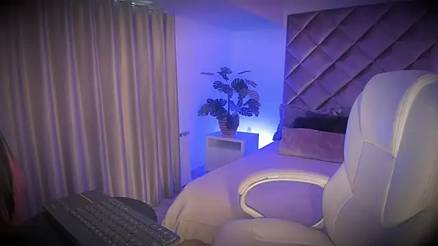 malaia hills online show from 21, 11, 2025